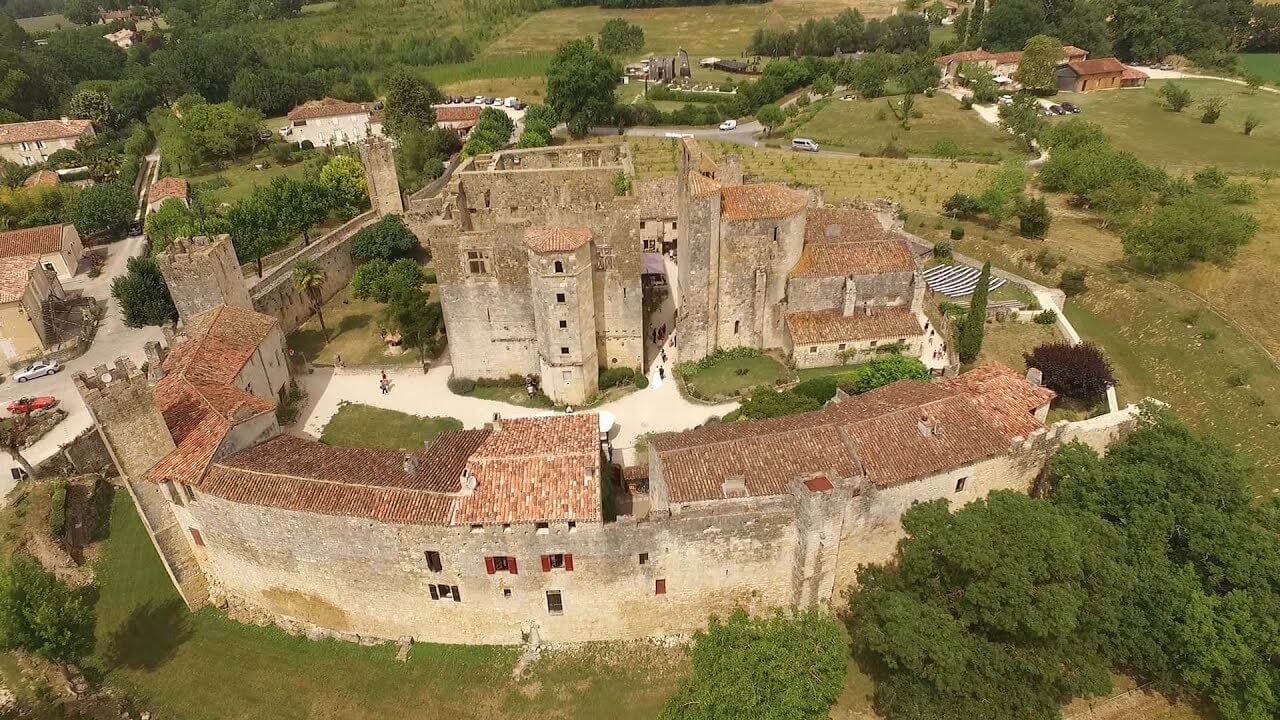 Château de Larressingle © Gite en Occitanie