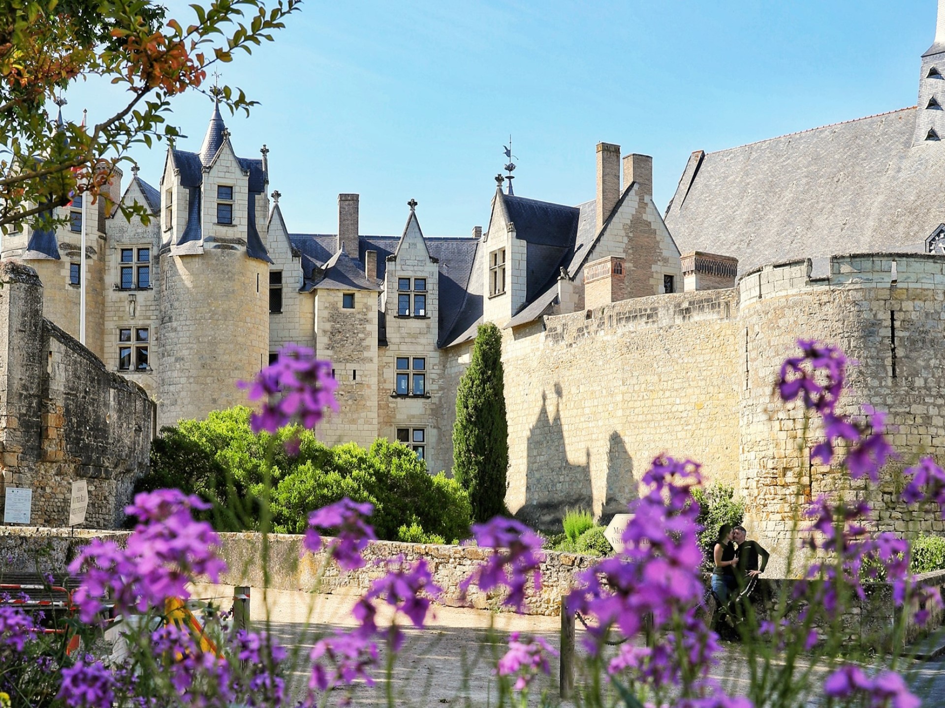 Château de Montreuil-Bellay parmi les châteaux du Maine-et-Loire © J'aime le Val de Loire