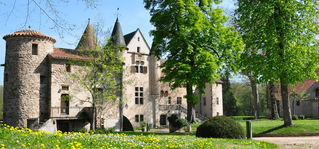 Château d'Aulteribe dans le Puy-de-Dôme © Picasa