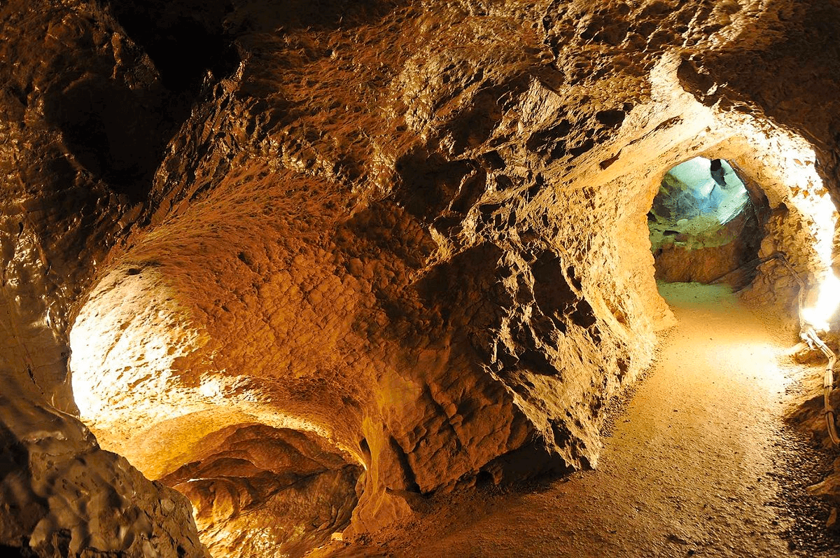 Grotte de Seythenex parmi les grottes de Haute-Savoie ©Tripadvisor