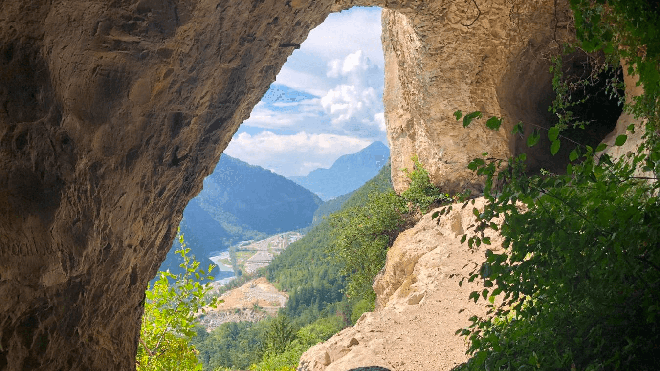 Grotte de Balme parmi les grottes de Haute-Savoie ©Le Messager
