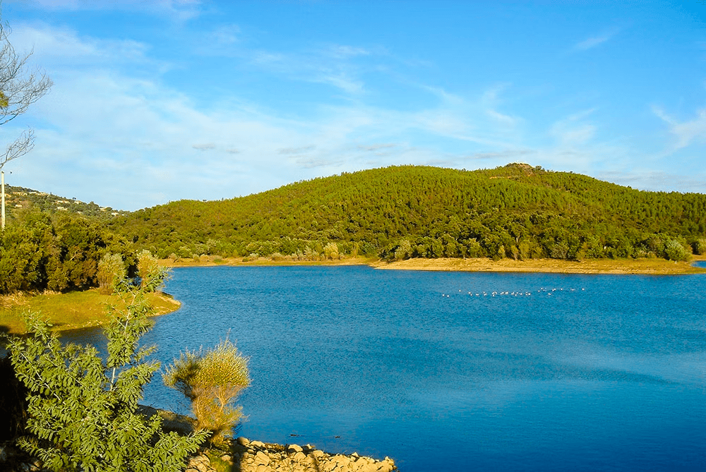 Lac du Trapan parmi les lacs du Var  ©Hika