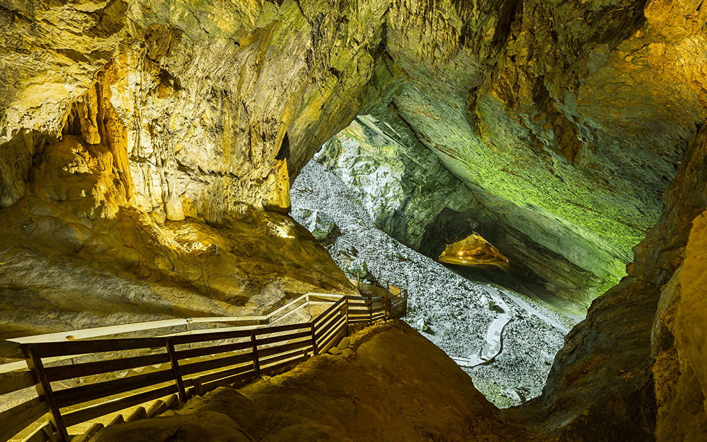 Grottes du Cerdon © Montagnes du Jura