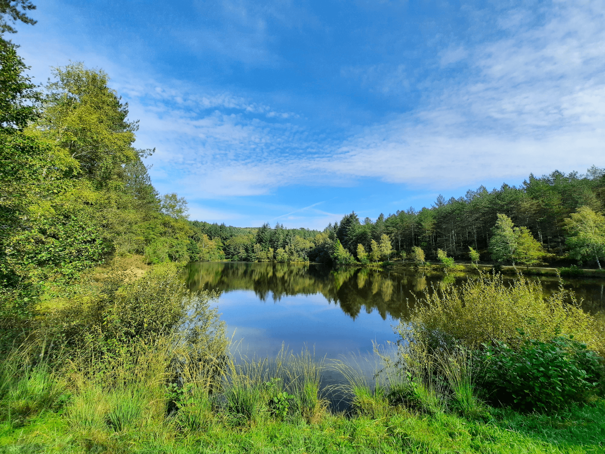 Plan d'eau de Laumel parmi les lacs du Lot ©Figeac