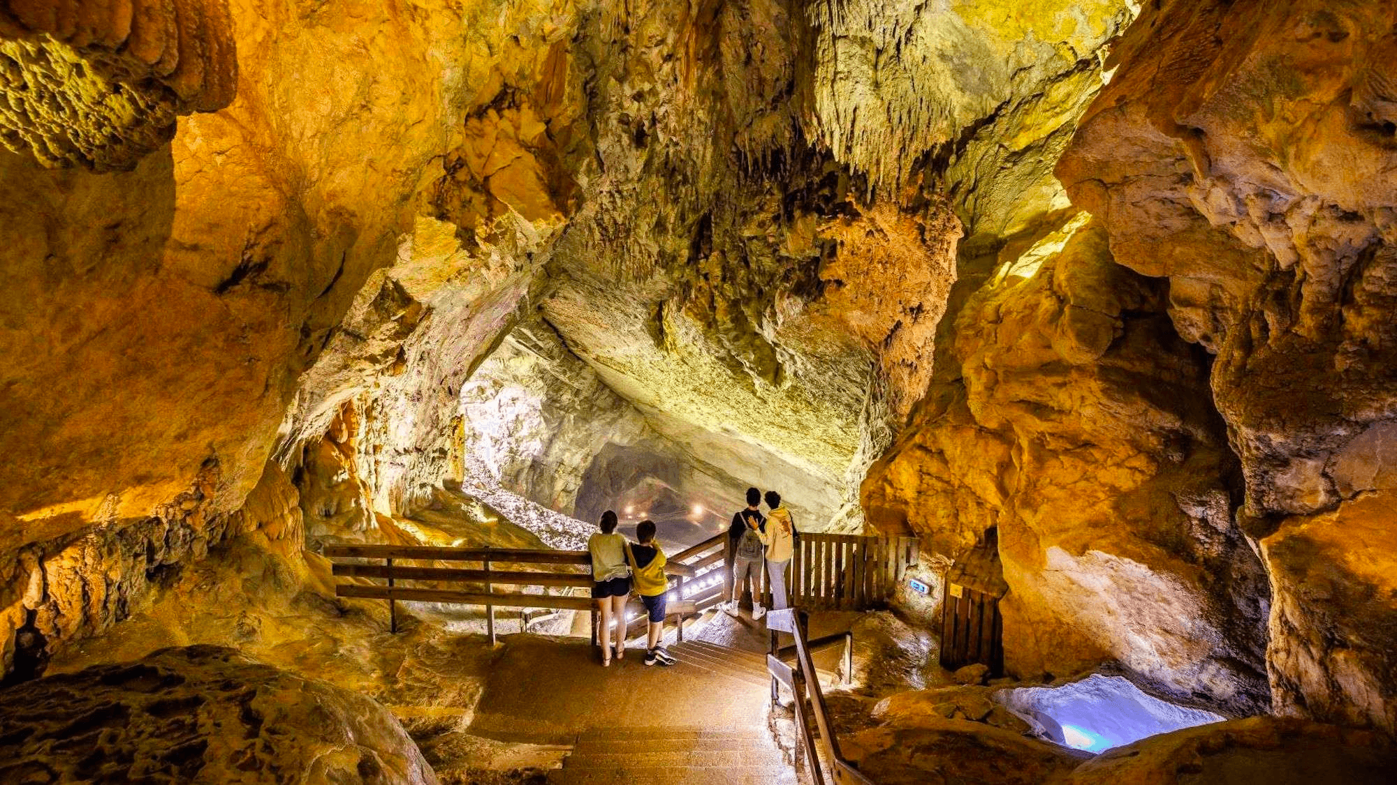 Grottes du Cerdon ©Le Bonbon