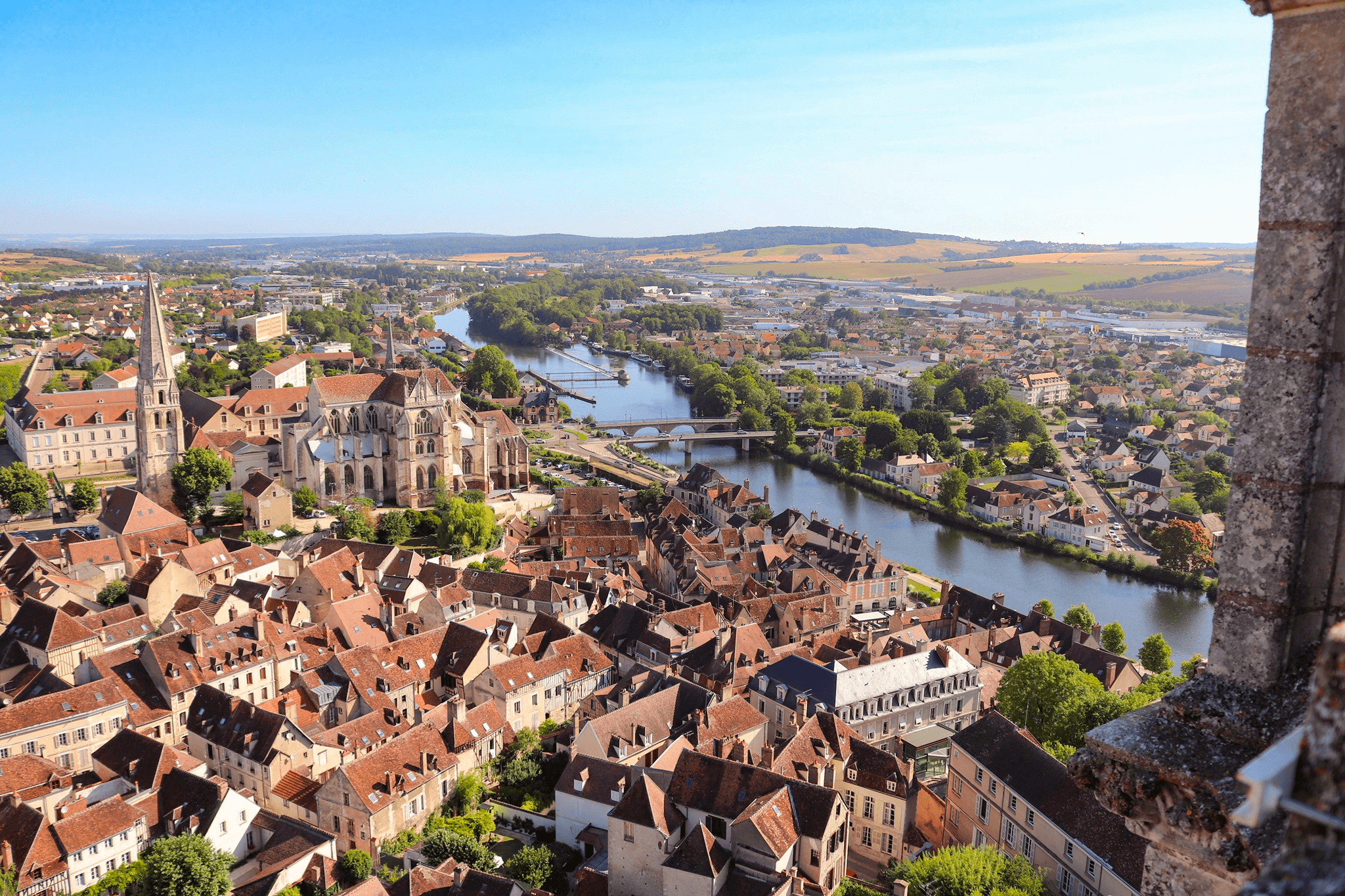 Vue aérienne sur la ville d'Auxerre © Ville-Auxerre