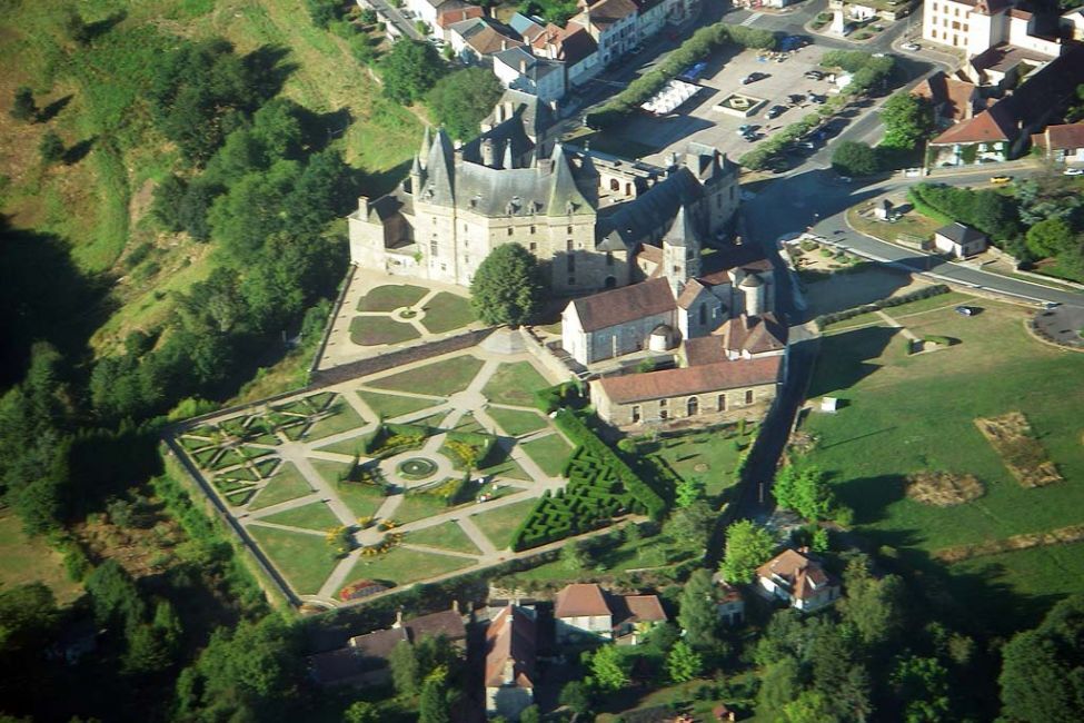 Château de Jumilhac © Guide du Périgord