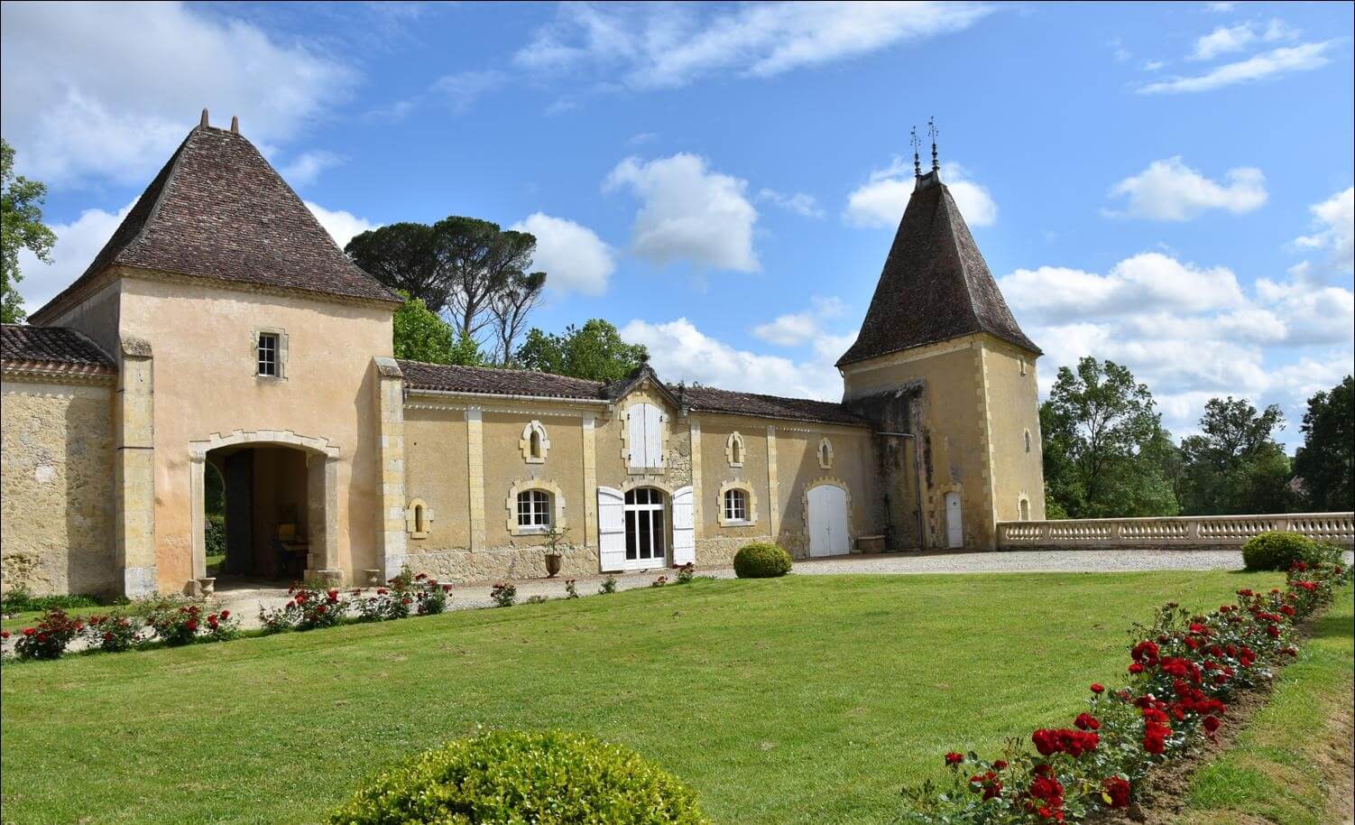 Château de Miramont-Latour © Cricrimary - Eklablog