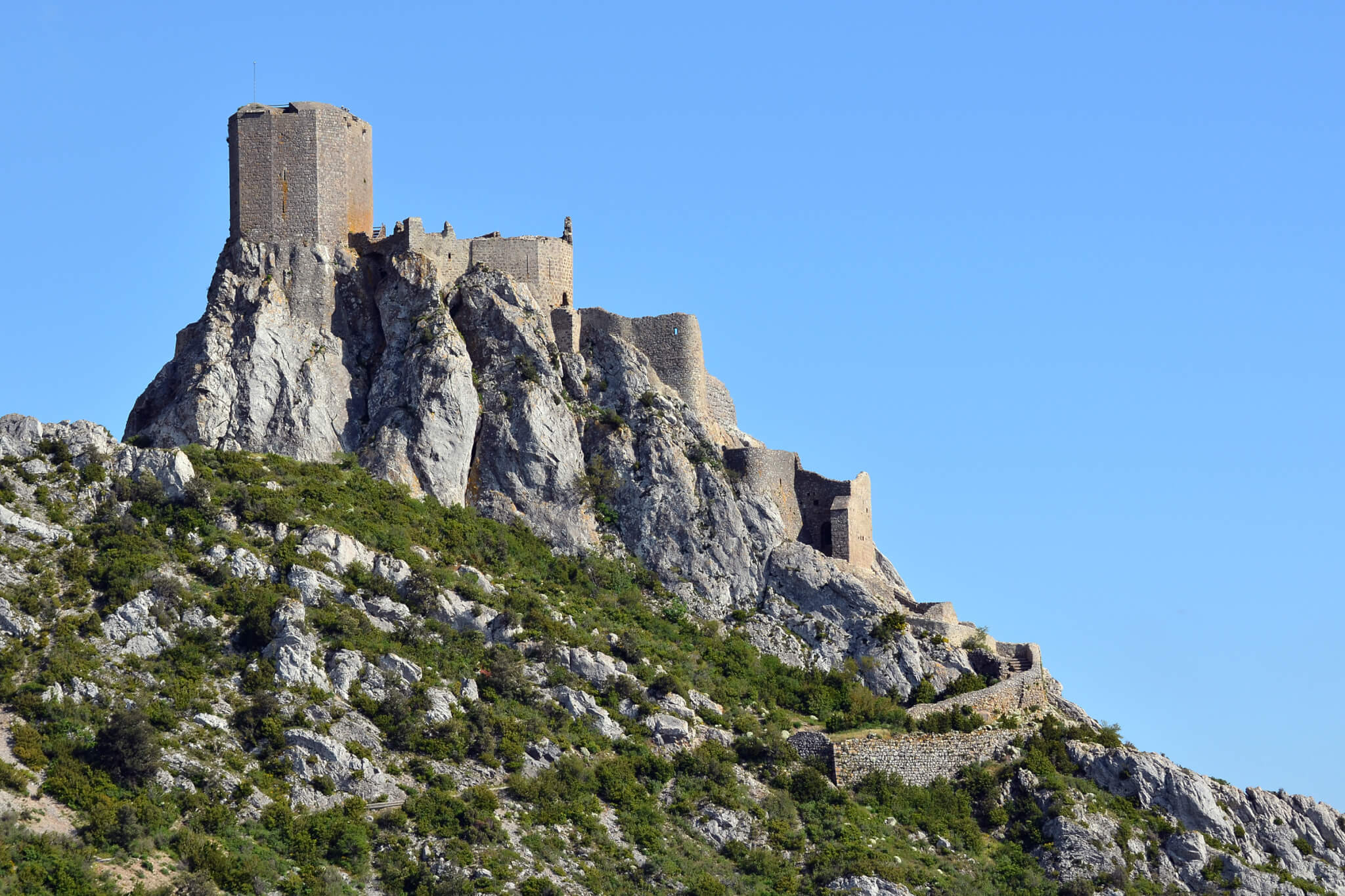 Château de Quéribus parmi les châteaux de l'Aude
 © Wikipedia