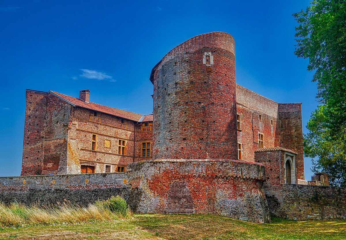 Château de Bouligneux © Wikipedia