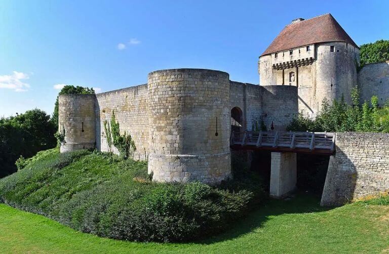 Château de Caen parmi les châteaux du Calvados © Camping l'Escapade