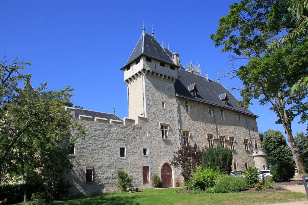 Château de Chazey-sur-Ain parmi les châteaux de l'Ain © Chateau fort et Manoir