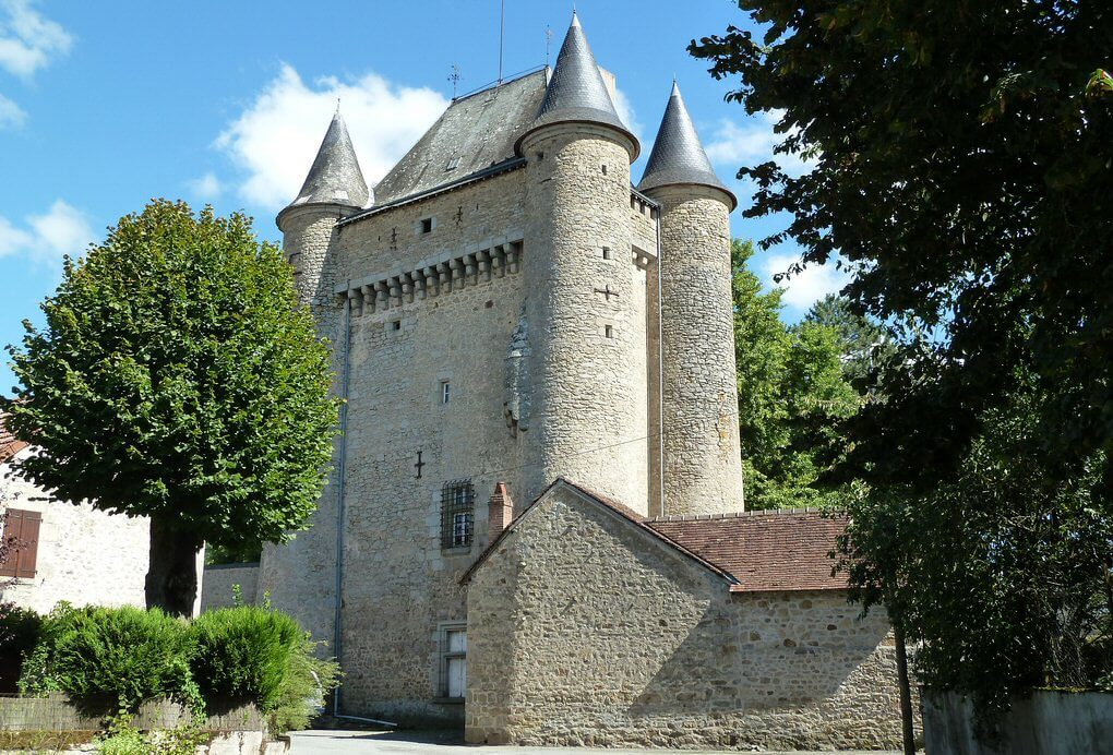 Château de Jouillat © Château fort et Manoir