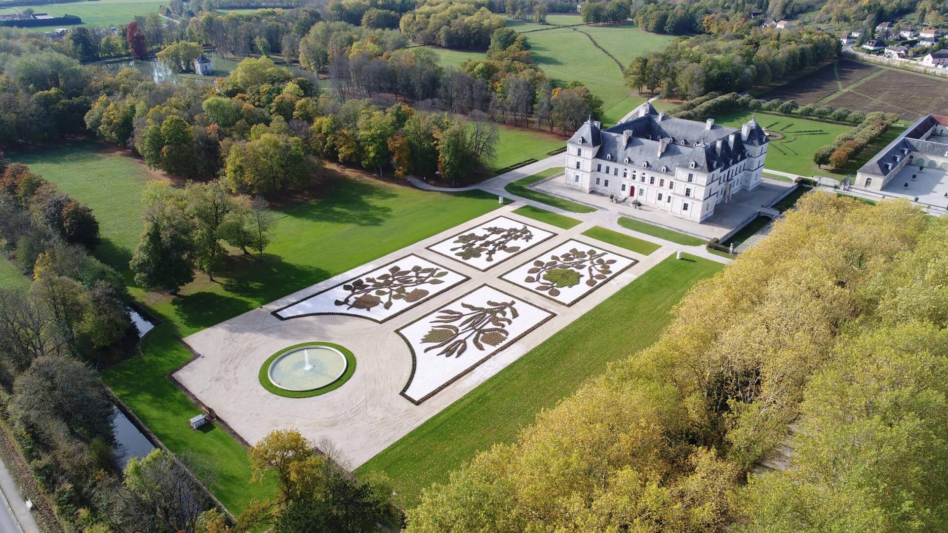 Château d'Ancy-le-Franc © www.chateau-ancy.com