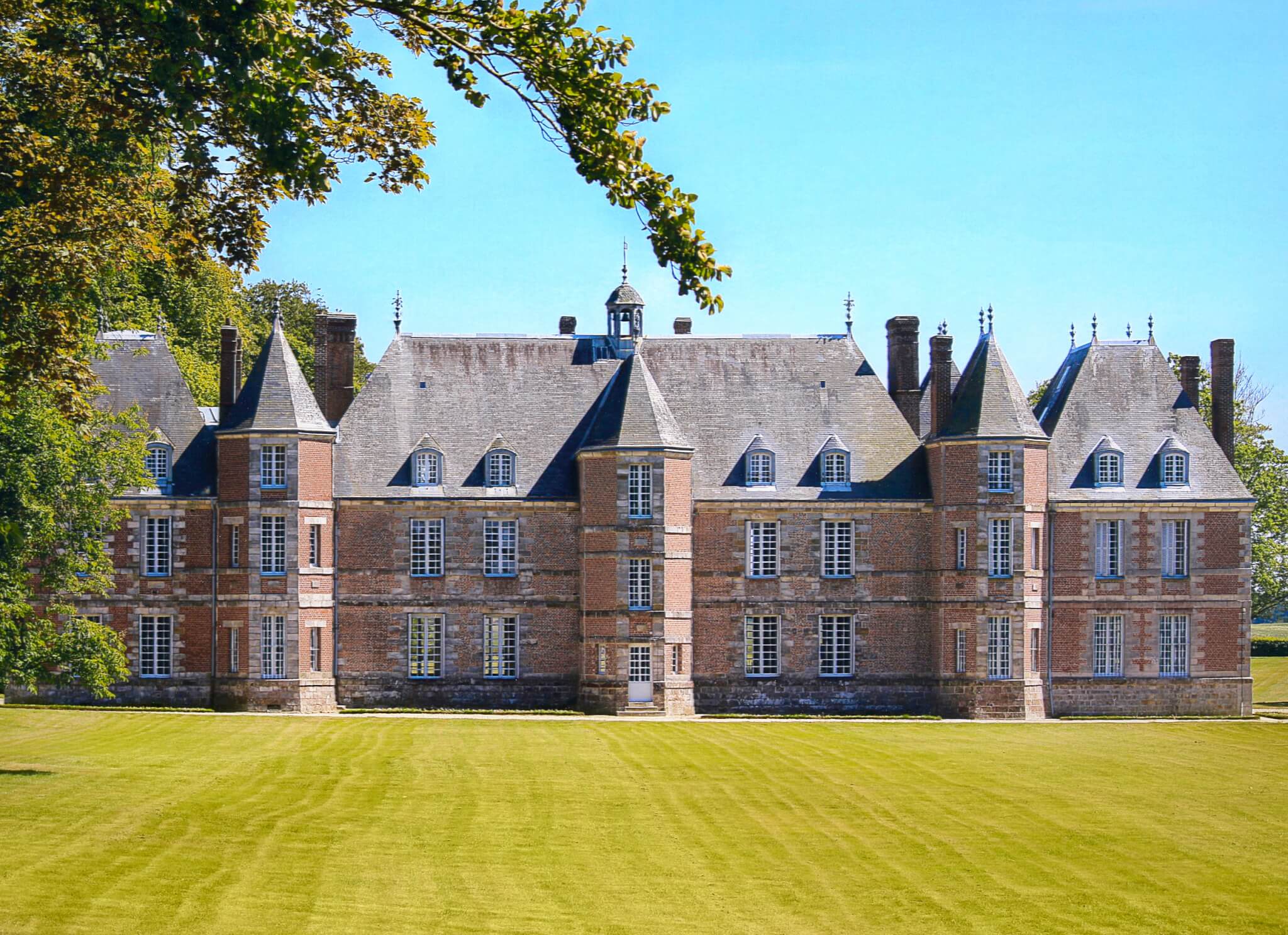 Château de Mesnières © Château de Janville - Weekly Rental in Normandy, France