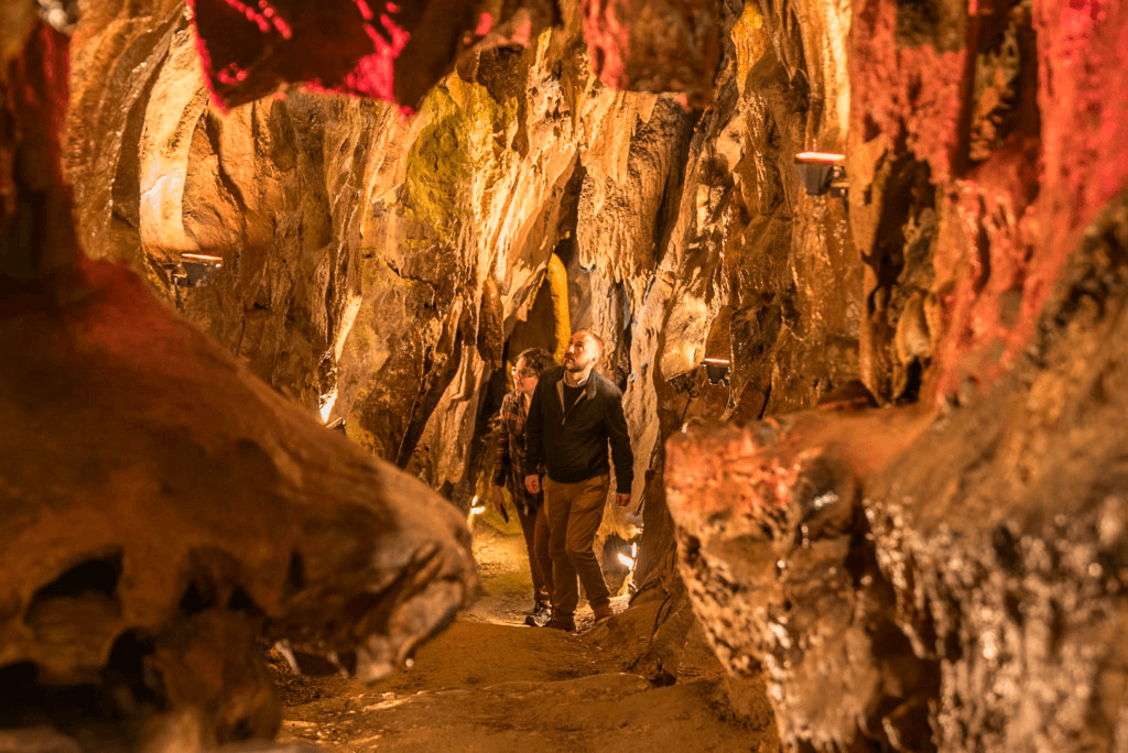 Grottes de Saulges parmi les grottes de Mayenne ©Môm'Art