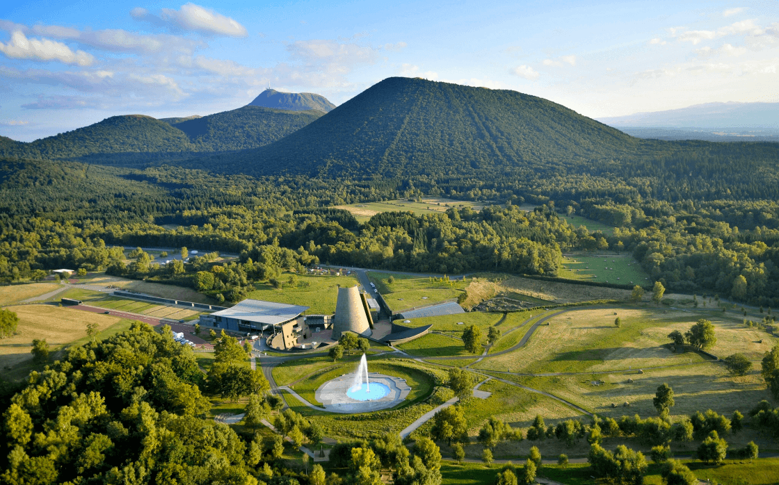 Pour tout savoir sur les volcans, offrez-vous une escapade à Vulcania ©Clermont Auvergne Tourisme
