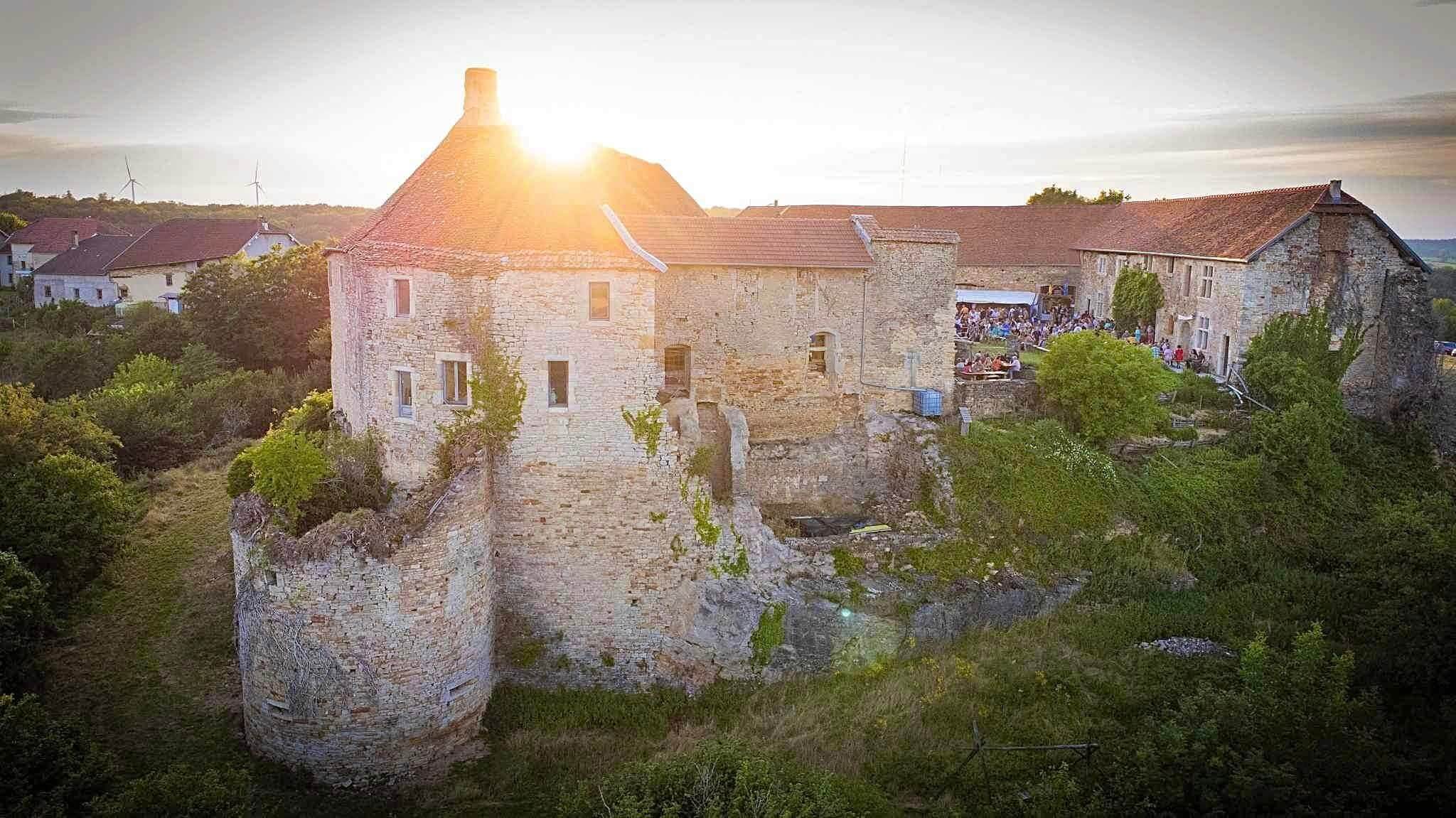 Château de Montby © Facebook - Amis du château de Montby