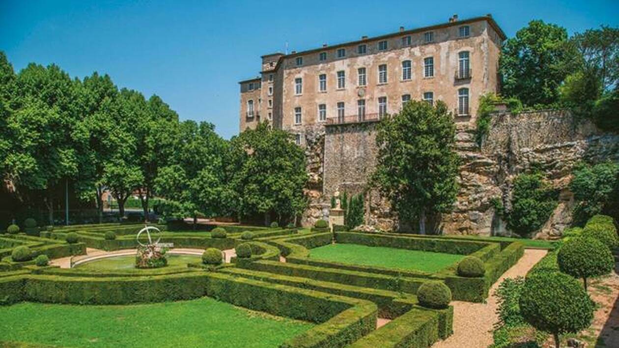 Château d'Entrecasteaux qui fait partie des plus beaux châteaux du Var © Ouest-France