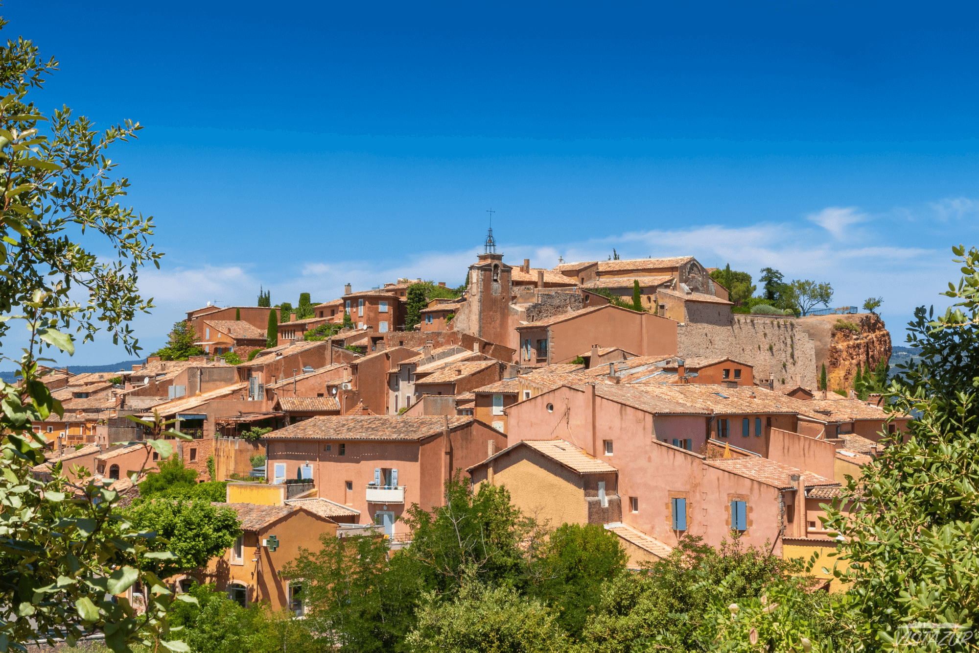 Roussillon, le village couleur ocre ©Vistazur