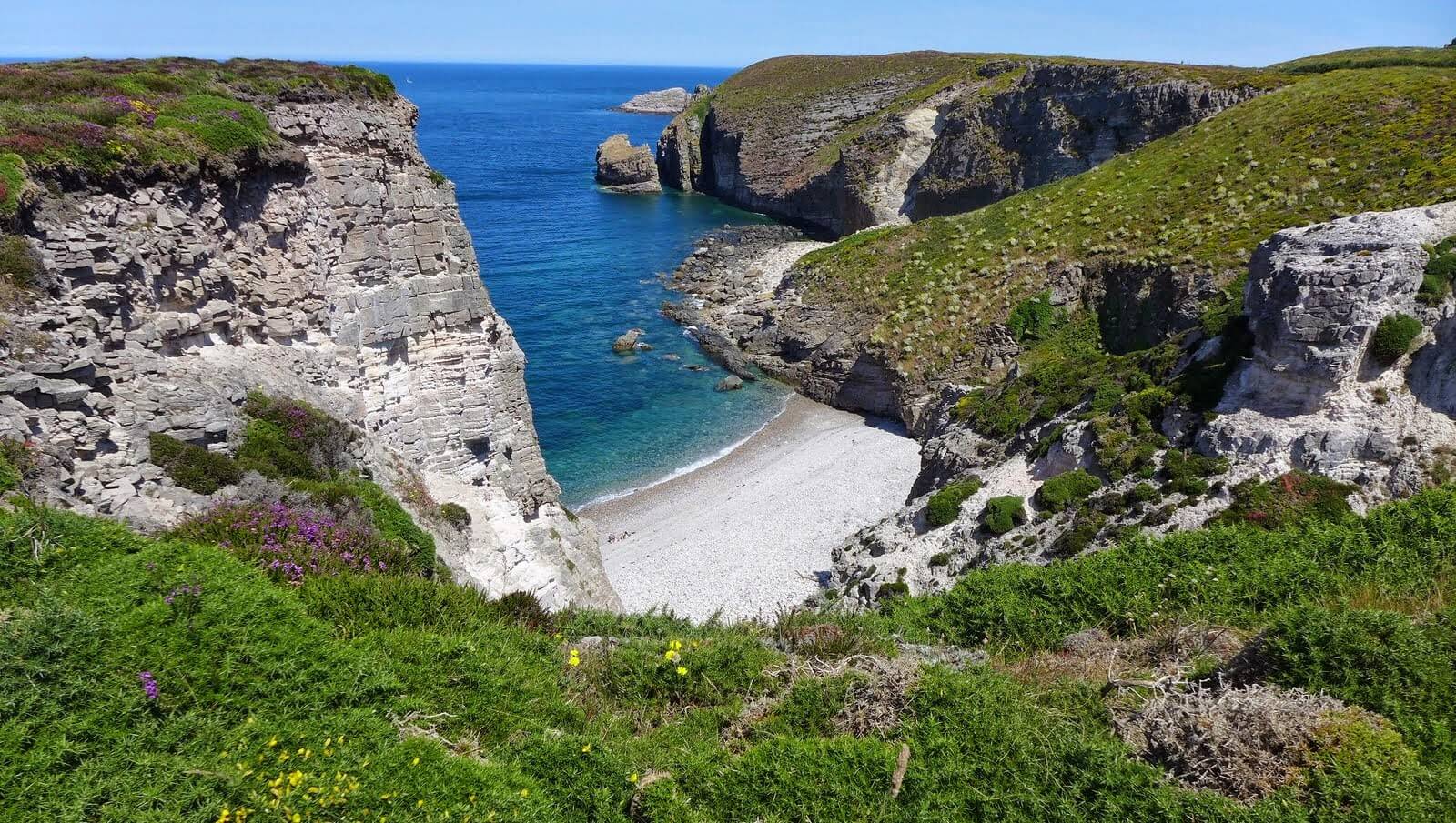 Entre terre et mer, la beauté sans pareil du Cap d'Erquy ©Grand site cap d'Erquy cap Fréhel