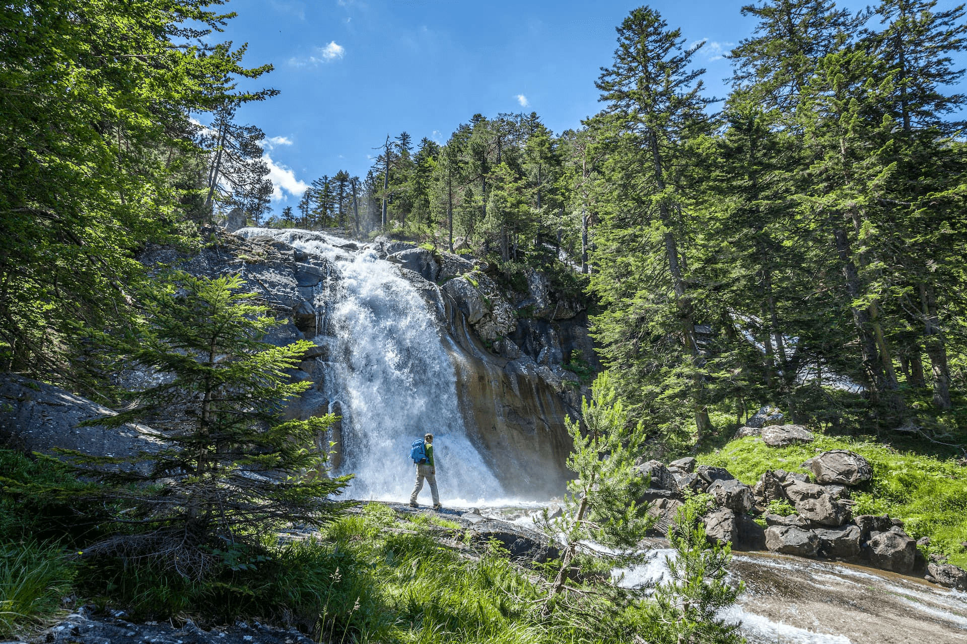Randonner vers le cascade de Lutour à Cauterets © PyrénéesTrip
