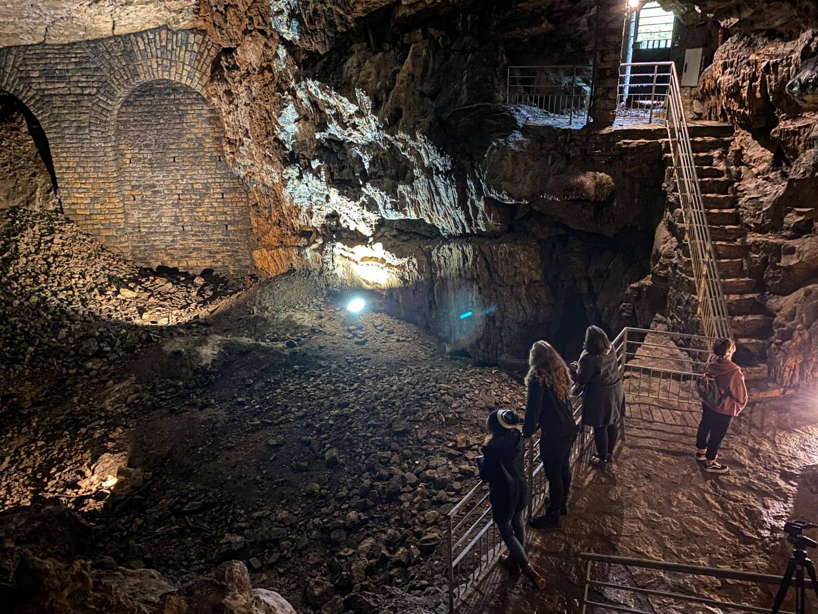 Découvrez les secrets renfermés dans la Grotte de Cravanche ©Belfort Tourisme