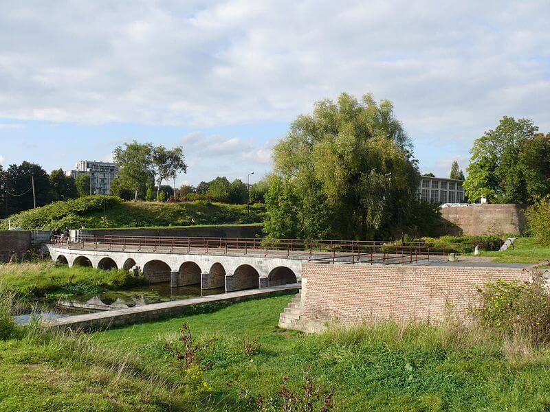 Le parc de la citadelle est à visiter à Valenciennes ©Monumentum