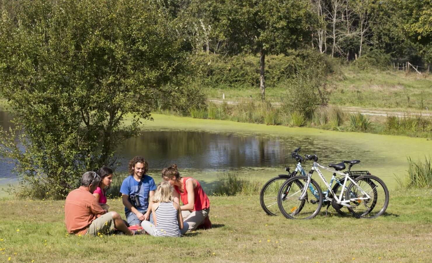 Découvrez le Parc Naturel Régional de La Brenne en vélo et en famille ©L'Indre à vélo