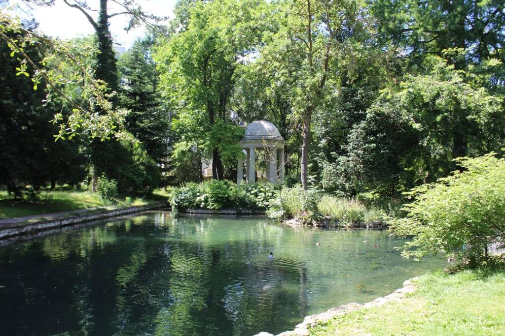 Le jardin de l'Arquebuse, véritable espace vert à Dijon ©Jondi