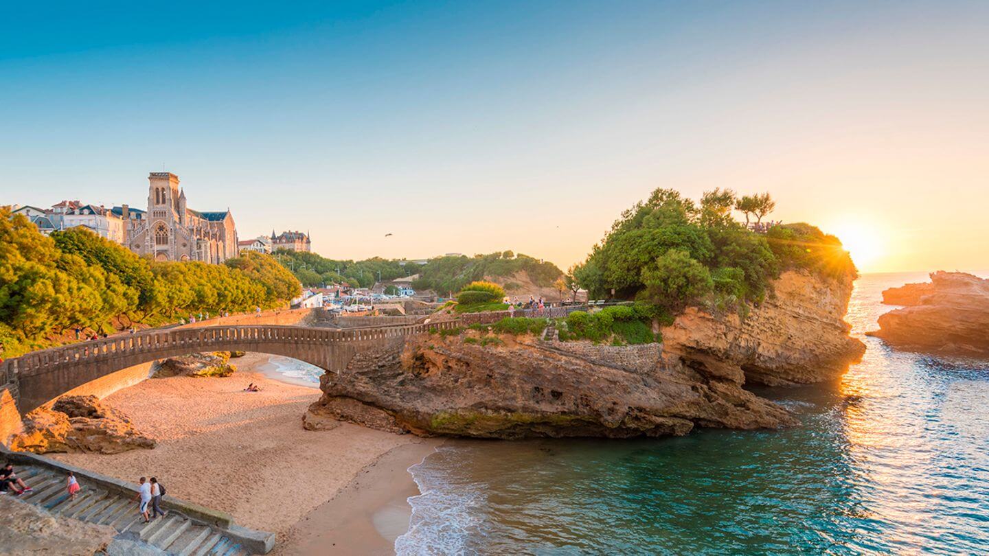 Visitez les côtes basques lorsque vous vous rendrez à Biarritz ©geo.de