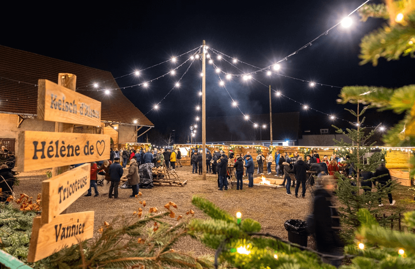 Marché de Noël et ses guirlandes à Seebach © Marie de Seebach