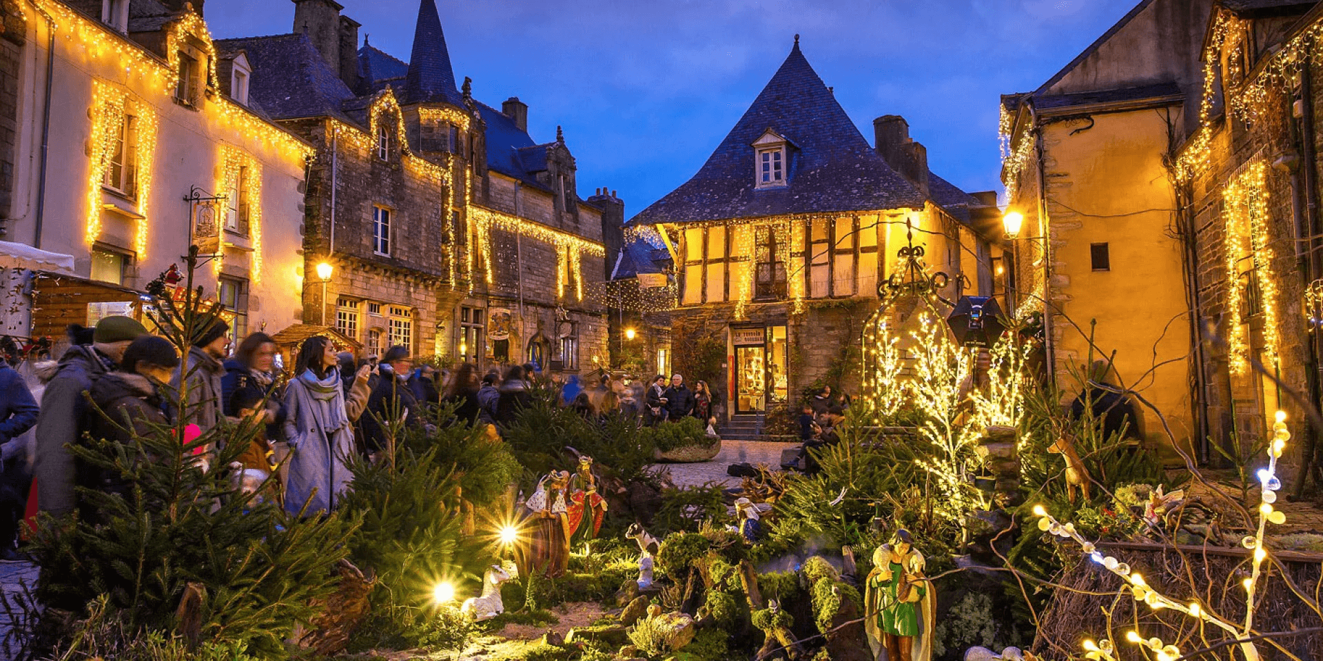 Le Marché de Noël réputé de Rochefort-en-Terre au Morbihan © Rochefort-en-Terre Tourisme