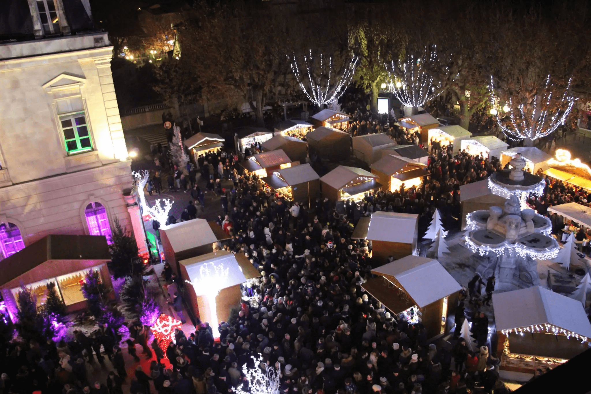 Le marché de Noël de Montélimar 2023 vu de haut © Mon marché de Noël